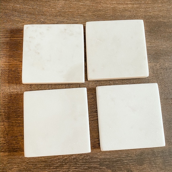 White lightly marbled coasters (set of 4) - Picture 3 of 3